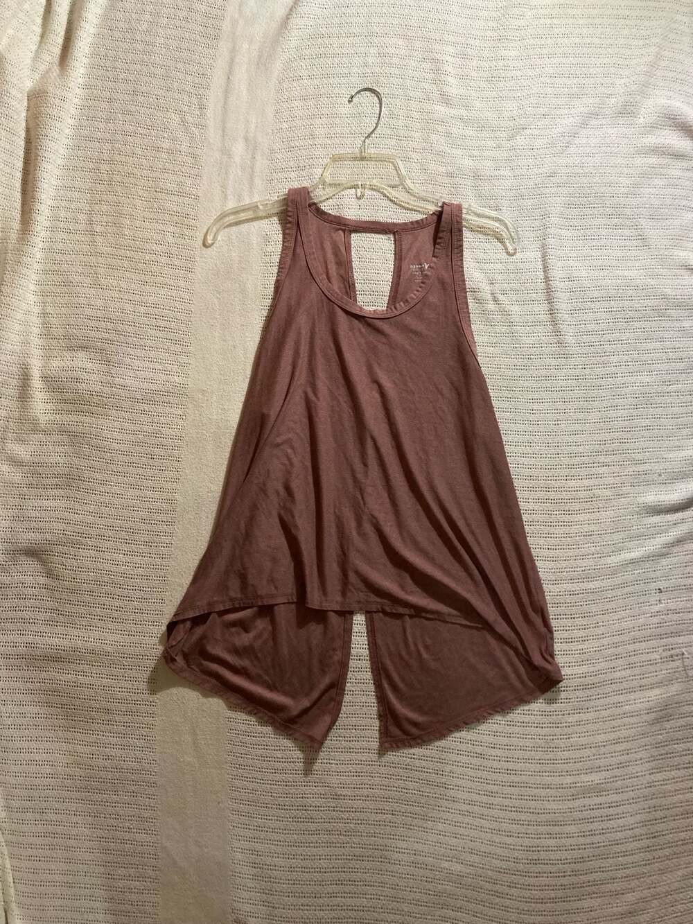 Old Navy Active Cloud 94 Soft High-Low Tank Top